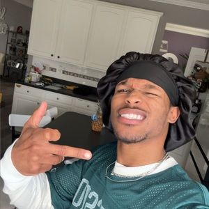 Meet your Posher, Jj